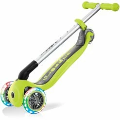 GLOBBER Primo Lights Mit Leuchtrollen, Scooter (grün) -Outdoor-Spielzeug Verkäufe GLOBBER Primo Lights mit Leuchtrollen Scooter@@1so7gp03 2