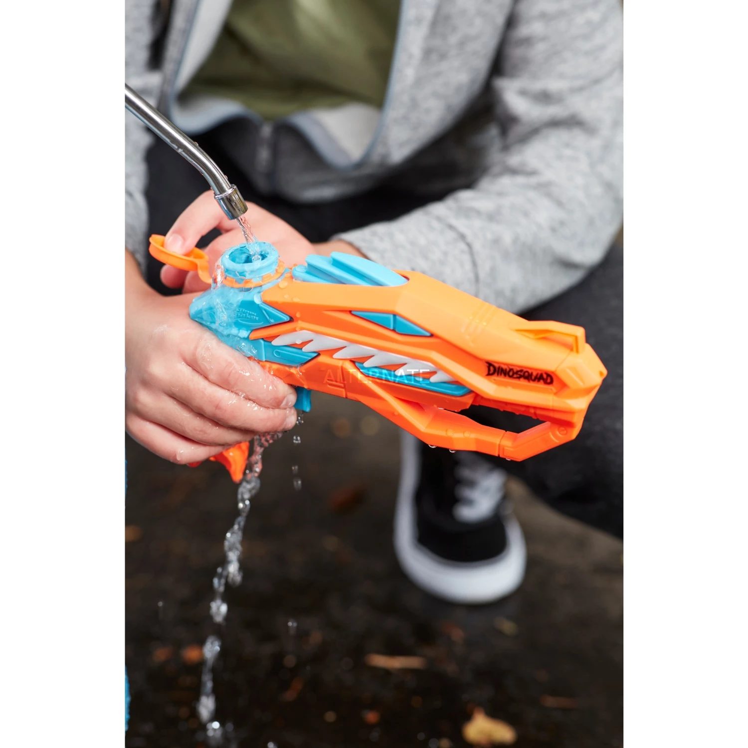 Wasserpistolen Hasbro Nerf Super Soaker DinoSquad Raptor-Surge, Wasserpistole (orange/hellblau) 6 Wasserpistolen Hasbro Nerf Super Soaker DinoSquad Raptor-Surge, Wasserpistole (orange/hellblau) – Bild 6